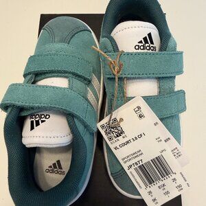 NWB (Open Box) Adidas VL Court 3.0CFI Kids US 9 Sneakers Shoes